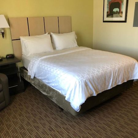 Candlewood Suites Fort Wayne - Nw By Ihg Exterior photo